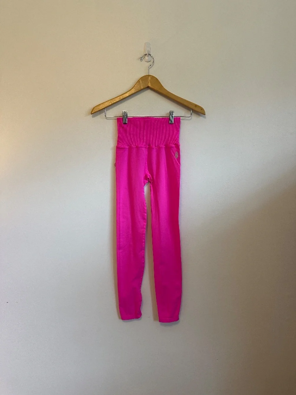 NWT Free People FP Movement Good Karma Leggings in Magenta | Size XS/S - Picture 4 of 11